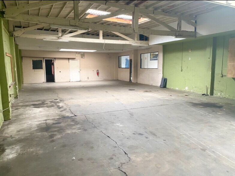 1505-1507 S Oxnard Blvd, Oxnard, CA à vendre - Photo de l’immeuble – Image 3 sur 16