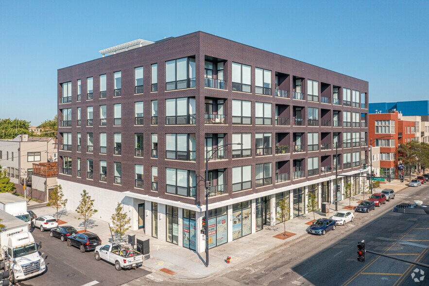 1710 N Western Ave, Chicago, IL à louer - Photo de l’immeuble – Image 2 sur 14