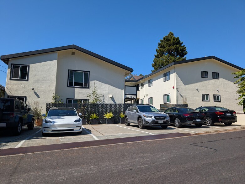 19 Knoll Ln, Mill Valley, CA à vendre - Photo de l’immeuble – Image 2 sur 42