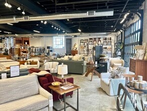 348-360 Bloomfield Ave, Montclair, NJ à louer Photo intérieure– Image 2 sur 19