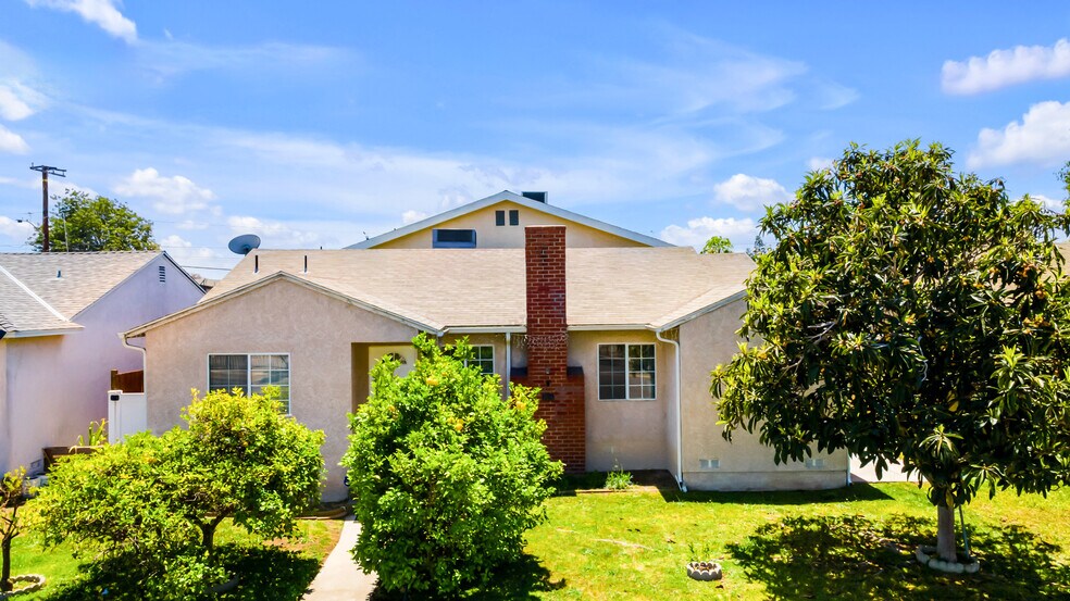 2116 Marine Ave, Gardena, CA à vendre - Photo de l’immeuble – Image 1 sur 5