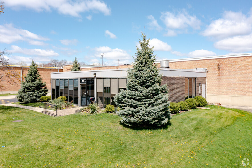 1540-1544 W Wrightwood Ct, Addison, IL à louer - Photo principale – Image 1 sur 5