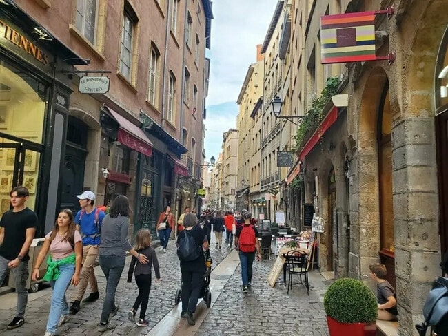 Plus de détails pour Local commercial à louer