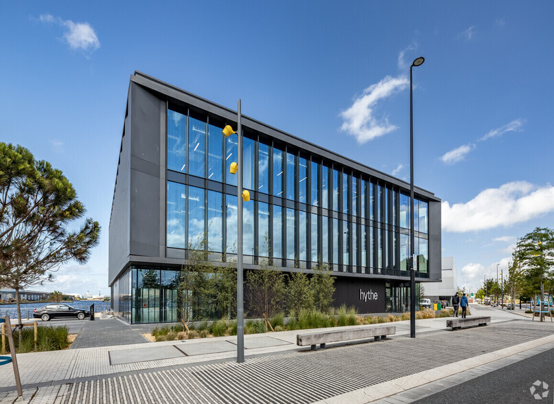 1 Tower Rd, Birkenhead à louer - Photo de l’immeuble – Image 2 sur 24