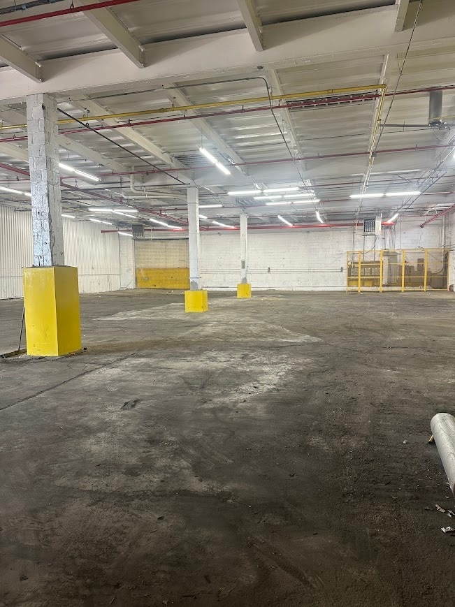 656 Montauk Ave, Brooklyn, NY à louer Photo intérieure– Image 1 sur 3