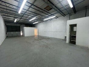 1451 SW 12th Ave, Pompano Beach, FL à louer Photo intérieure– Image 2 sur 3