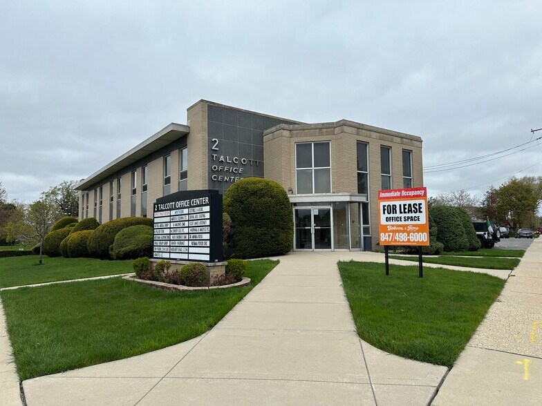 2 W Talcott Rd, Park Ridge, IL à louer - Photo de l’immeuble – Image 2 sur 6