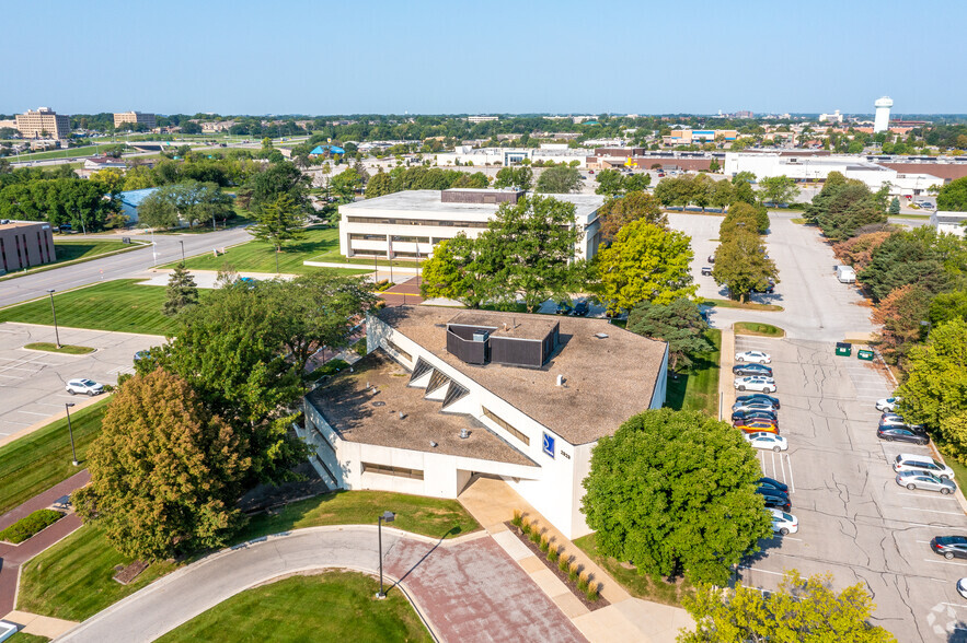 2929 Westown Pky, West Des Moines, IA à louer - Aérien – Image 3 sur 4