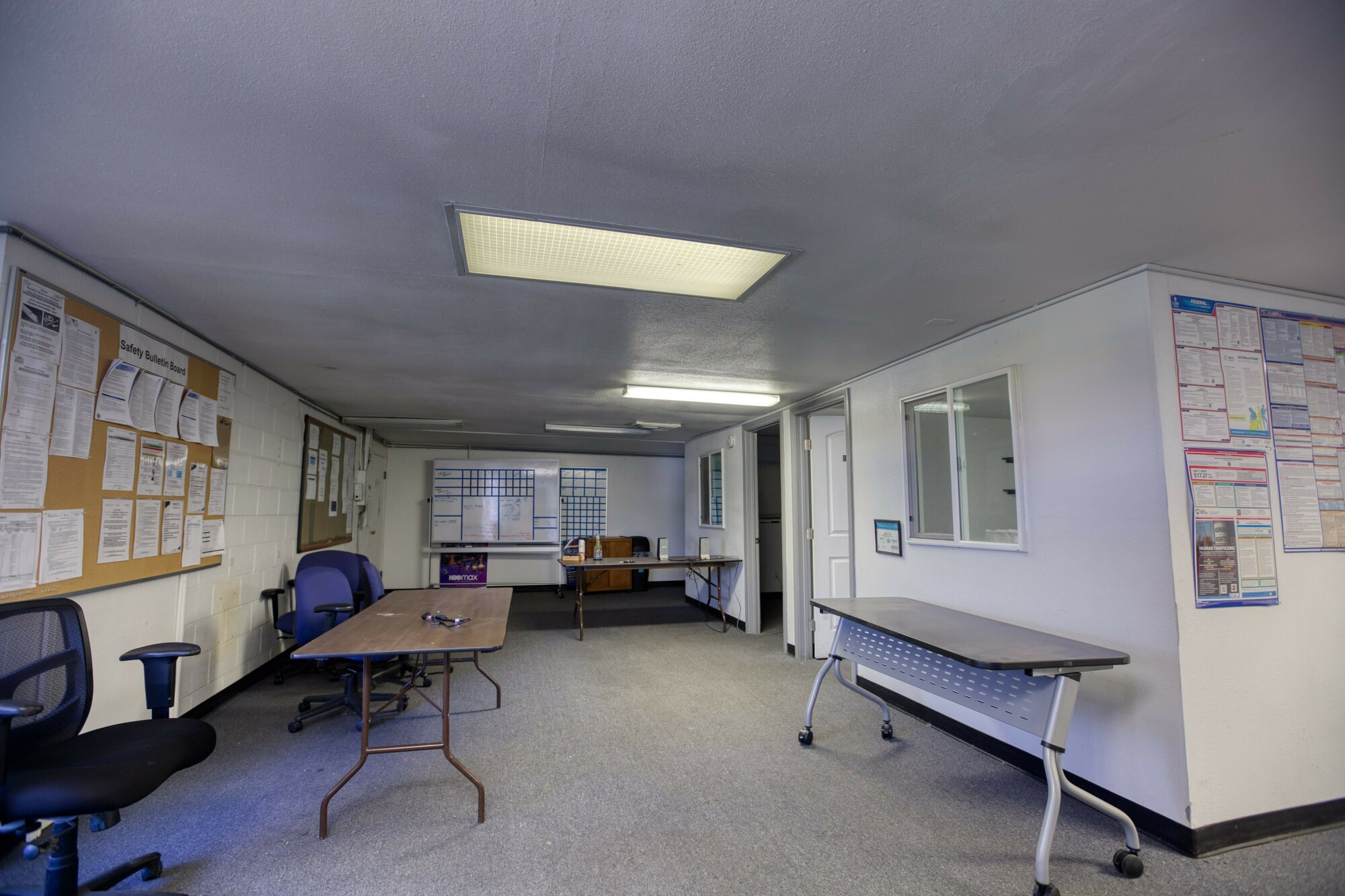120 W Station Ave, Ridgecrest, CA à louer Photo intérieure– Image 1 sur 1