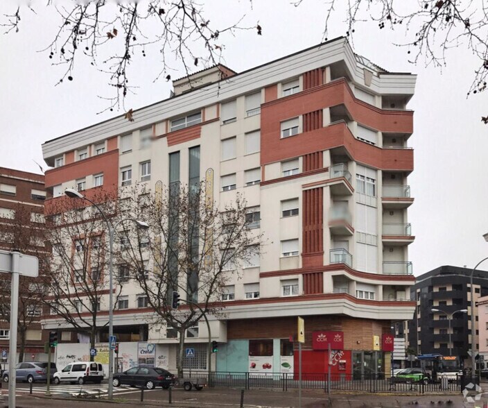 Avenida Juan Carlos i, I 64, Talavera de la Reina, Toledo à vendre - Photo principale – Image 1 sur 2