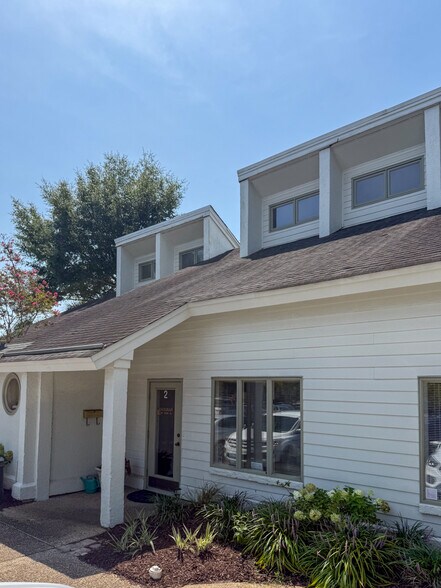 102 Wappoo Creek Dr, Charleston, SC à vendre - Photo de l’immeuble – Image 3 sur 8