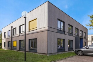 Plus de détails pour 33 Avenue Du Docteur Georges Lévy, Vénissieux - Bureau, Local d'activités à louer