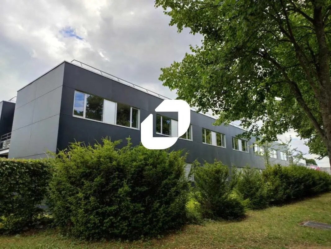 Bureau dans Savigny-le-Temple à louer Photo de l’immeuble– Image 1 sur 7