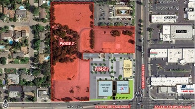 50 W Shaw Ave, Fresno, CA à louer Aérien– Image 2 sur 2