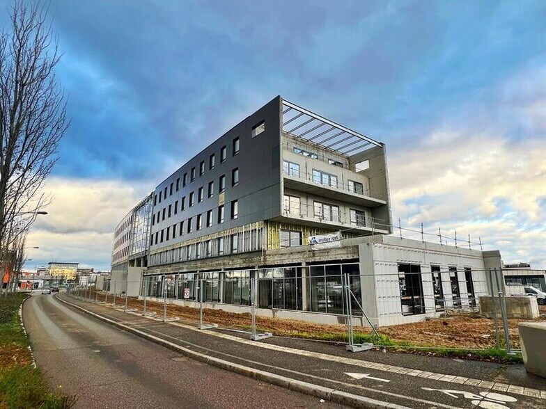 Bureau dans Strasbourg à louer - Photo de l’immeuble – Image 1 sur 11