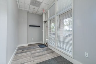 249 N Kirkwood Rd, Saint Louis, MO à louer Photo intérieure– Image 2 sur 4