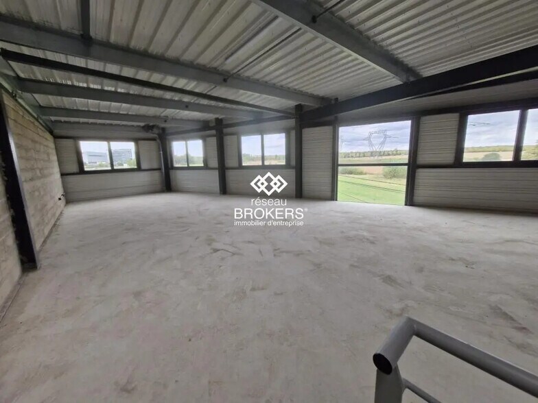 Industriel/Logistique dans Tremblay-en-France à louer - Photo de l’immeuble – Image 2 sur 3