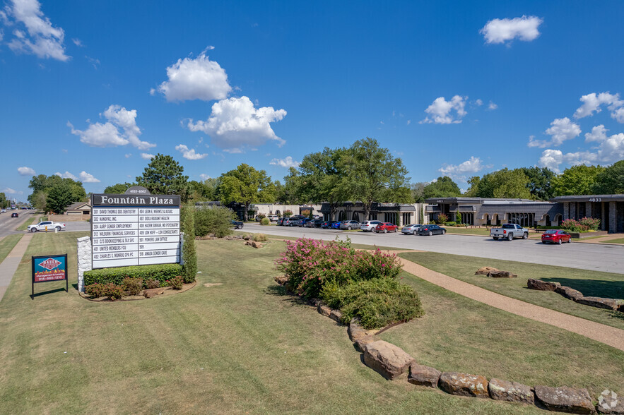 4815-4821 S Sheridan Rd, Tulsa, OK à louer - Photo de l’immeuble – Image 3 sur 16