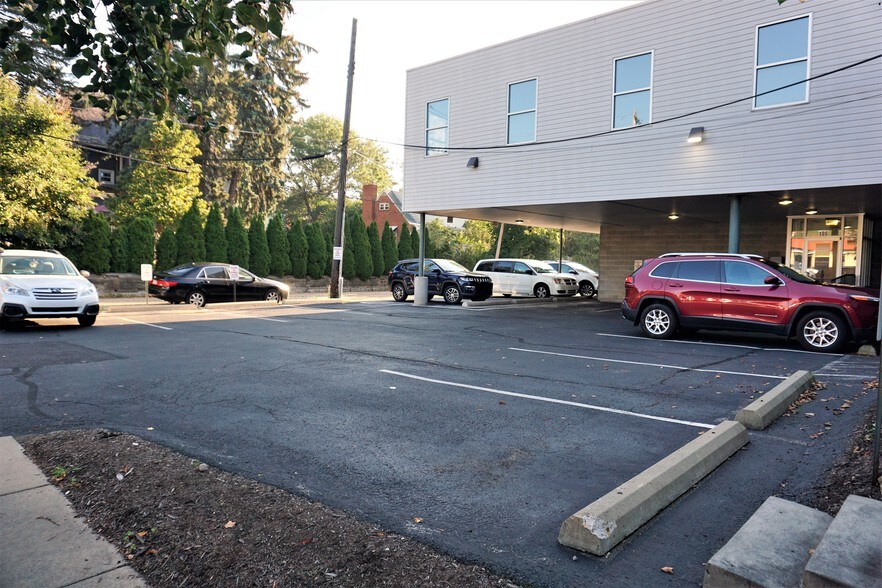 105-109 Freeport Rd, Aspinwall, PA à louer - Photo de l’immeuble – Image 3 sur 14