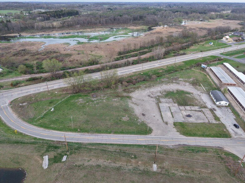 3505 Carleton Rd, Hillsdale, MI à louer - Photo de l’immeuble – Image 3 sur 6