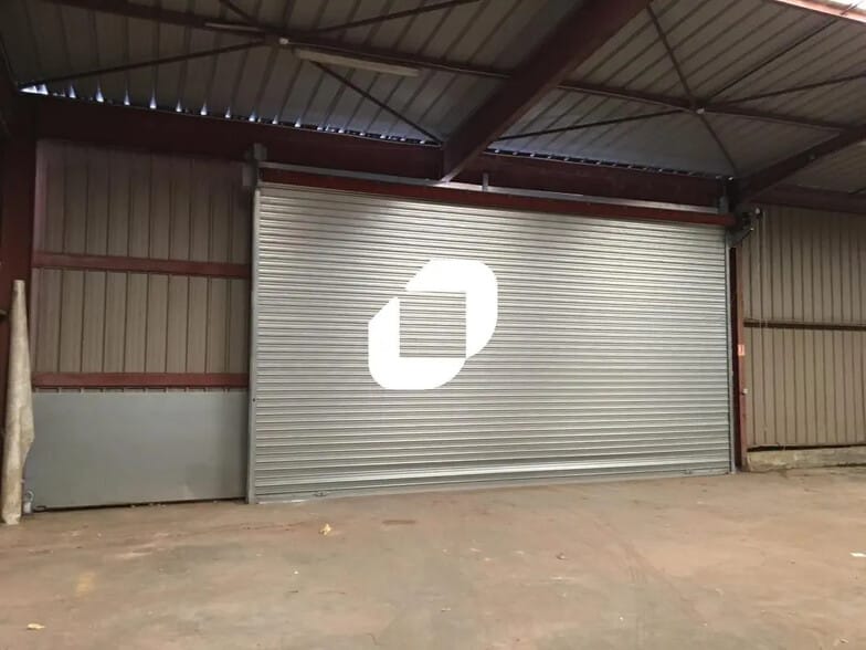 Local d’activités dans Aix-Noulette à louer - Photo de l’immeuble – Image 3 sur 3