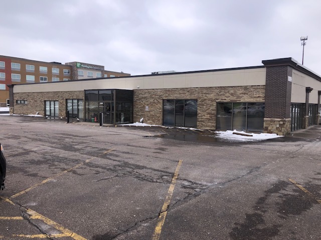 1109 W Clairemont Ave, Eau Claire, WI à vendre Photo principale– Image 1 sur 2