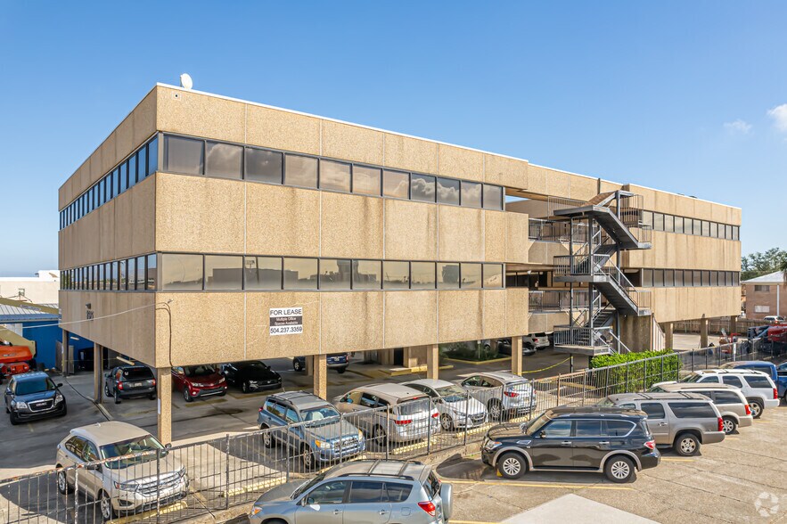 3525 Hessmer Ave, Metairie, LA à louer - Photo principale – Image 1 sur 6