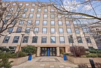 Plus de détails pour 2 Rue De La Renaissance, Antony - Bureau à louer