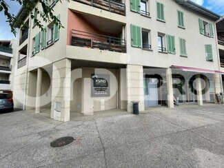 Plus de détails pour 31 Place De L'Egalite, Anse - Local commercial à vendre