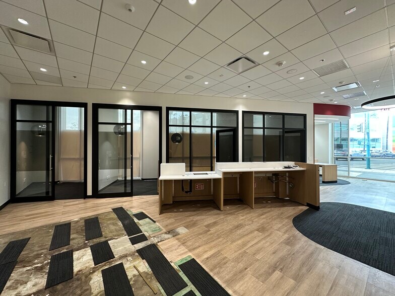 5200 Lankershim Blvd, North Hollywood, CA à louer - Photo de l’immeuble – Image 3 sur 28