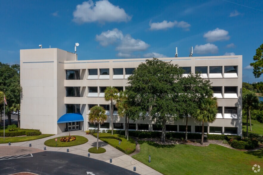 2201 Lucien Way, Maitland, FL à louer - Photo de l’immeuble – Image 1 sur 111