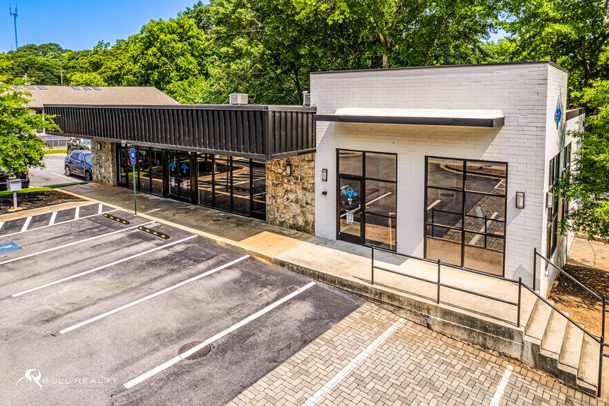 1358 Glenwood Ave SE, Atlanta, GA à vendre - Photo principale – Image 1 sur 22