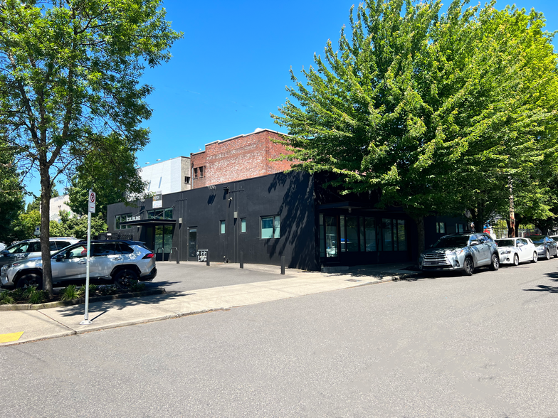 711 SE Ankeny St, Portland, OR à louer - Photo de l’immeuble – Image 2 sur 14