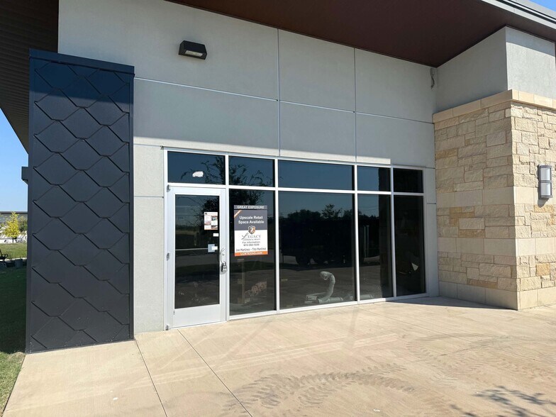 16815 Coit Rd, Frisco, TX à louer - Photo de l’immeuble – Image 2 sur 4