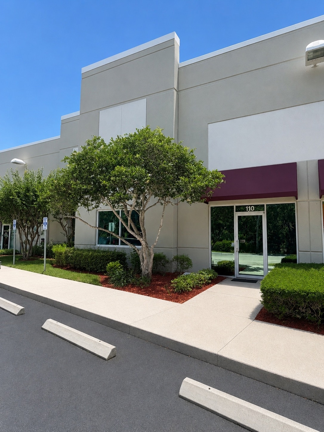 575 NW Mercantile Pl, Port Saint Lucie, FL à louer Autre– Image 1 sur 9