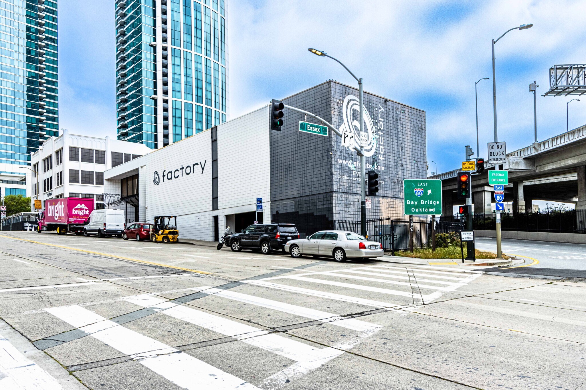 525 Harrison St, San Francisco, CA à louer Photo de l’immeuble– Image 1 sur 10