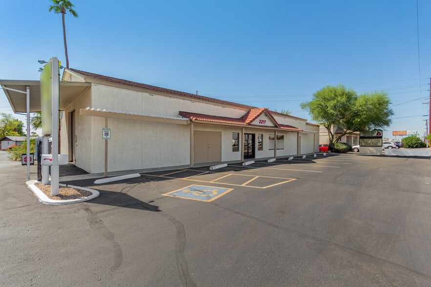 2217 E Main St, Mesa, AZ à louer - Photo de l’immeuble – Image 2 sur 29