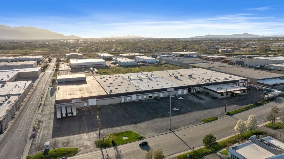 2700 S 900 W, Salt Lake City, UT à louer - Photo de l’immeuble – Image 2 sur 11