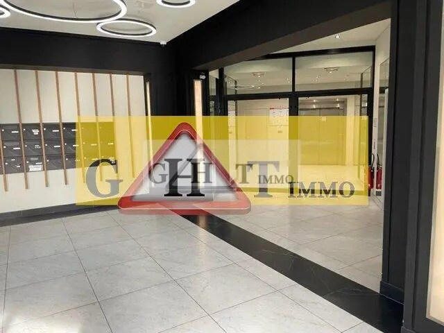 Bureau dans Ivry-sur-Seine à louer Hall d’entrée– Image 1 sur 10