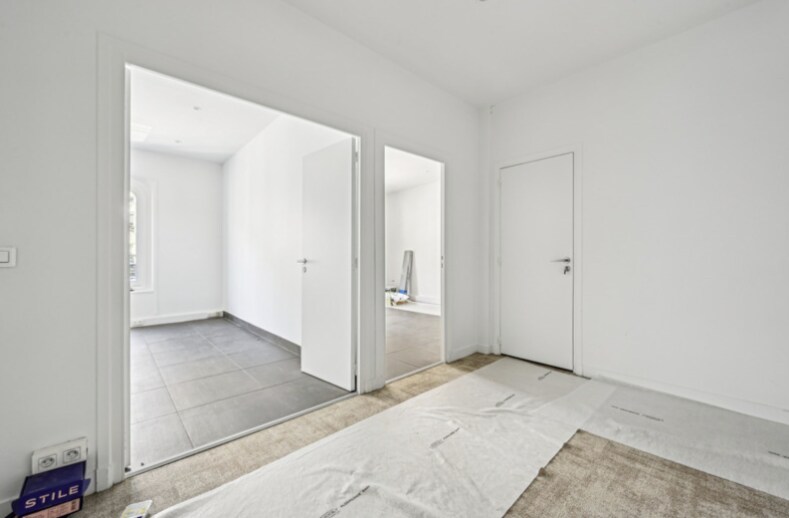 34 Avenue De La Motte-Picquet, Paris, PAR 75007 - - - Photo intérieure - Image 2 of 6