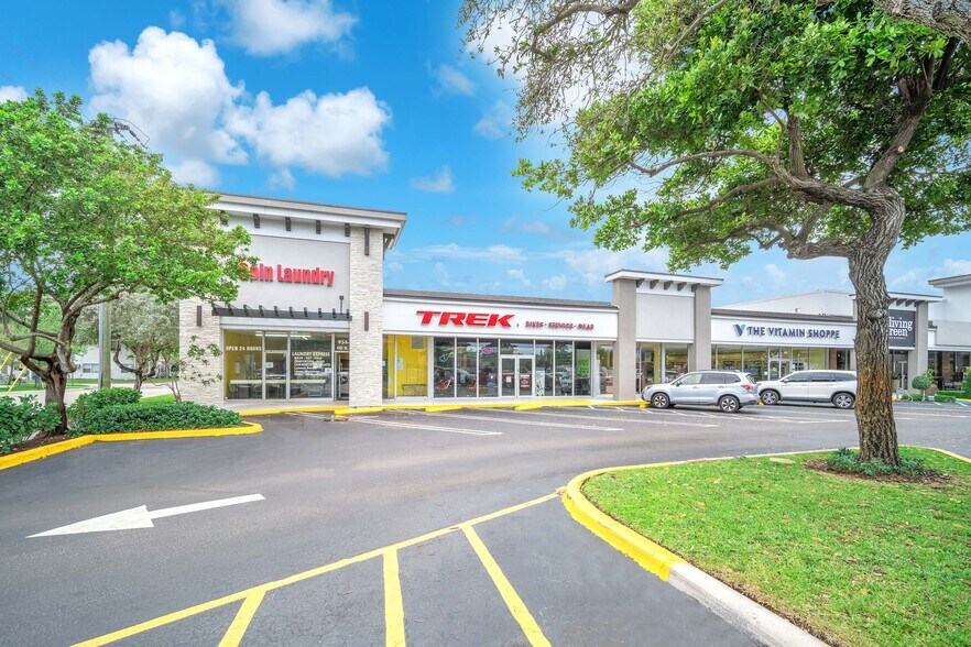 401-433 N Federal Hwy, Pompano Beach, FL à louer - Photo de l’immeuble – Image 2 sur 14