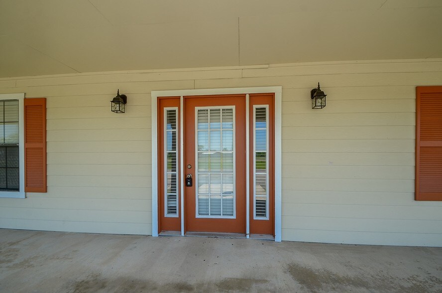 8608 FM 1960, Dayton, TX à vendre - Photo de l’immeuble – Image 3 sur 13