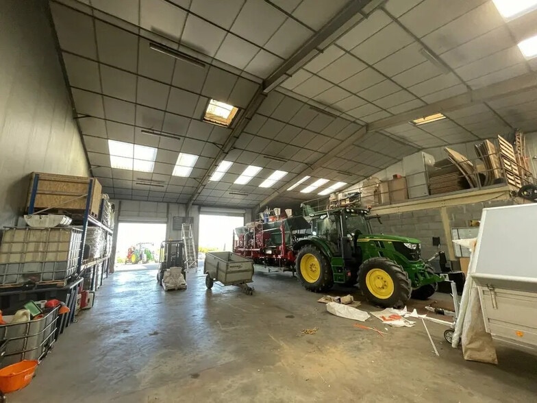 Industriel/Logistique dans Corps-Nuds à vendre - Photo de l’immeuble – Image 2 sur 8