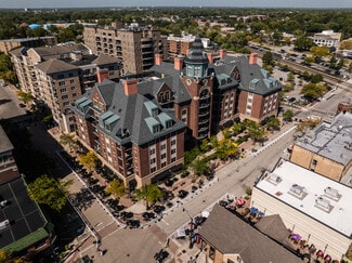 Plus de détails pour 44 N Vail Ave, Arlington Heights, IL - Local commercial à louer