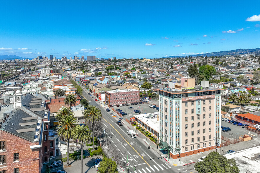 2634-2648 International Blvd, Oakland, CA à vendre - Photo de l’immeuble – Image 3 sur 16