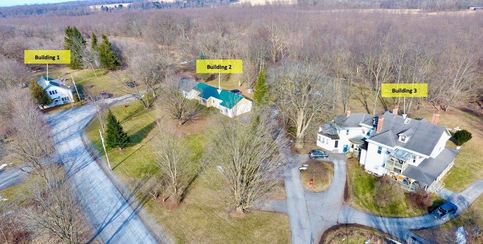 440 Tower St, Waterville, NY à vendre - Photo de l’immeuble – Image 1 sur 1