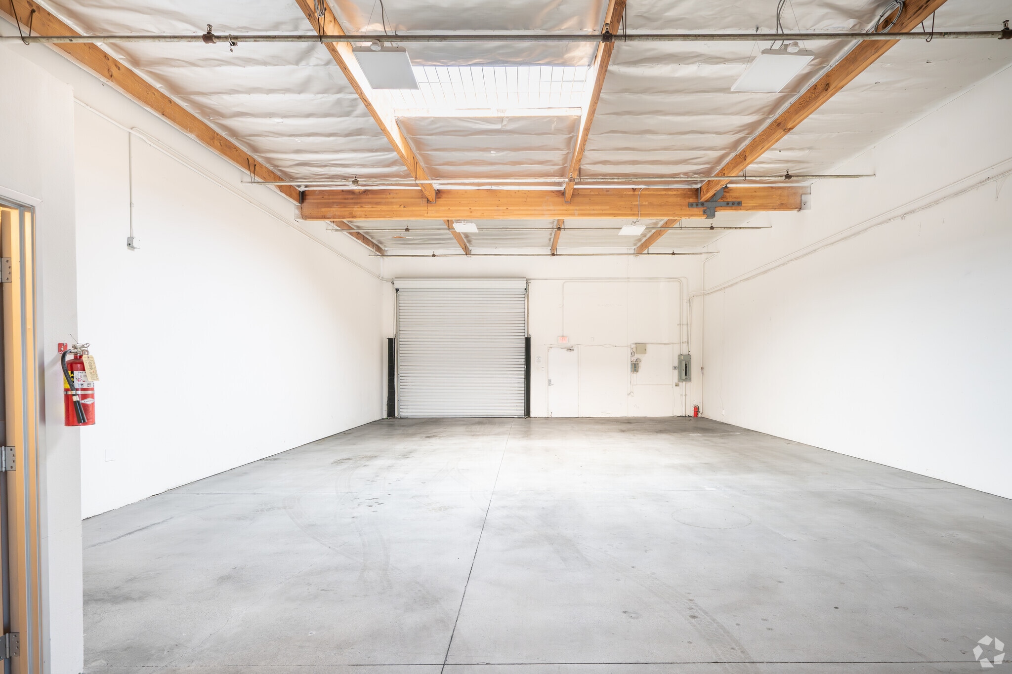 600 S Grand Ave, Santa Ana, CA à louer Photo intérieure– Image 1 sur 2