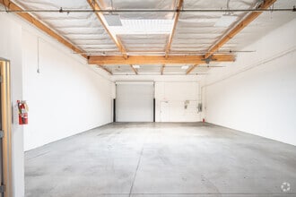 600 S Grand Ave, Santa Ana, CA à louer Photo intérieure– Image 1 sur 2