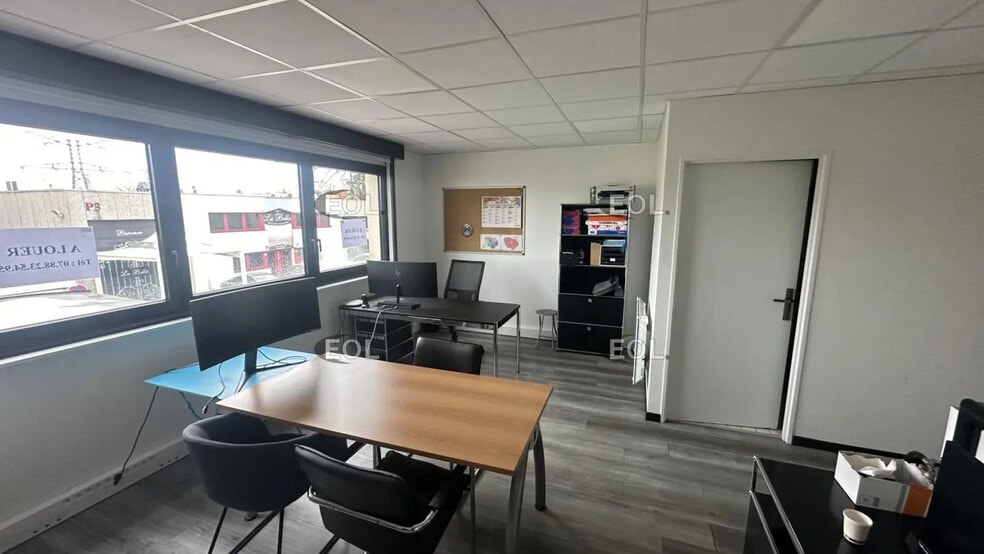 20 Route De Pontault, Roissy-en-Brie à vendre - Photo de l’immeuble – Image 3 sur 4