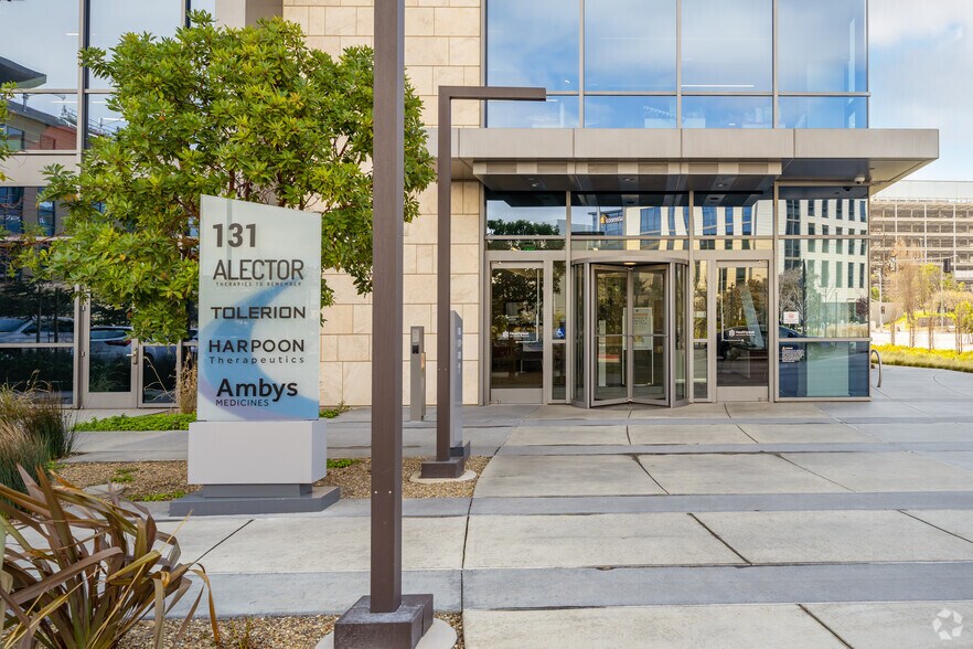 131 Oyster Point Blvd, South San Francisco, CA à louer - Photo de l’immeuble – Image 2 sur 3